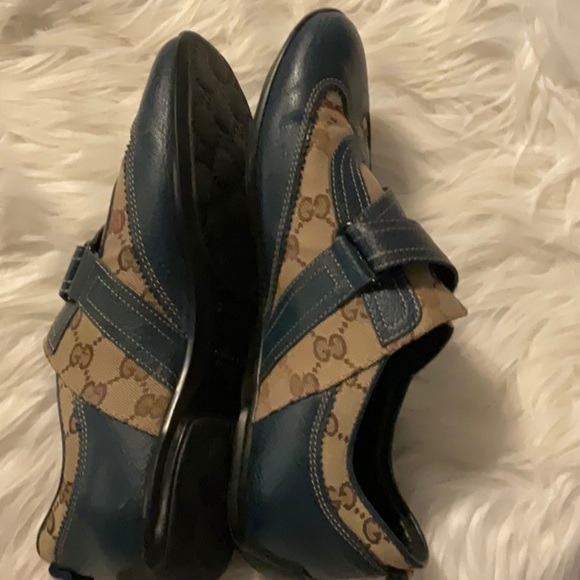 Gucci Navy and Beige Monogram Sneakers - Picture 10 of 11